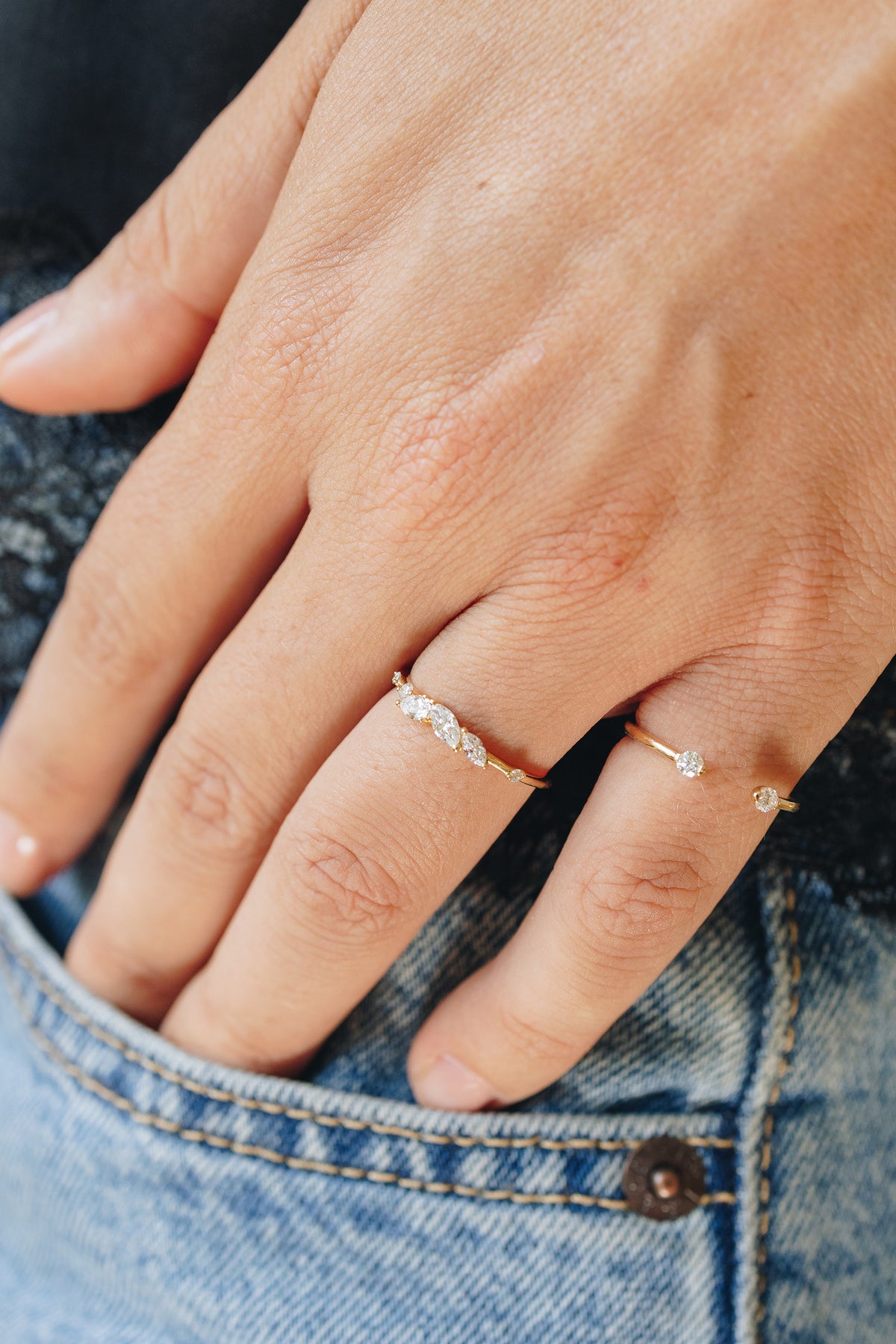 Mixed cut lab diamond contour ring in 14K yellow gold